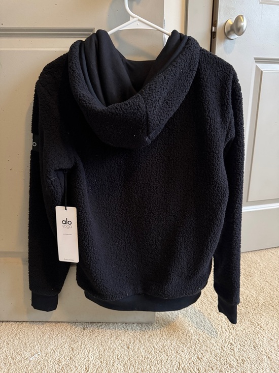 ALO Yoga Black Sherpa Pullover Hoodie NWT - Picture 3 of 4